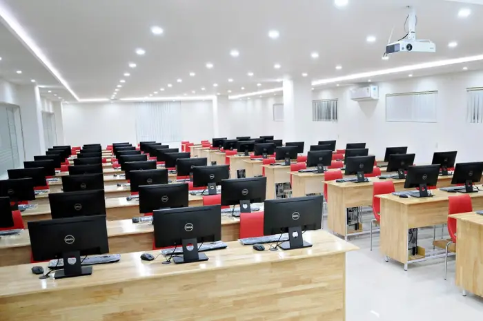 Computer Lab Furniture Manufacturers in Chennai